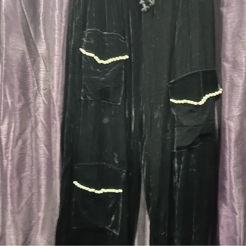 New A Rare Bird black velvet pants with pearls O/S - Picture 4 of 7